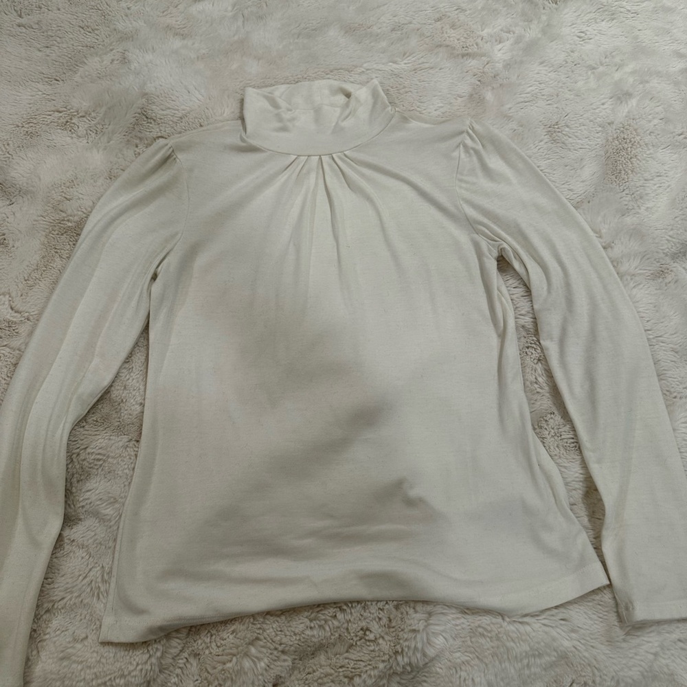 Size s shirt